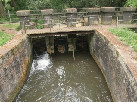 Neuss-Selikum : Selikumer Park, Wasserwehr "Empellement von 1794" an der Obererft